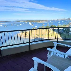 Aparthotel Broadwater Shores Waterfront